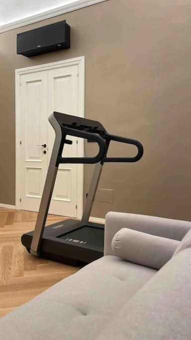 Meh Luxury Apartment City Centre Bari Esterno foto