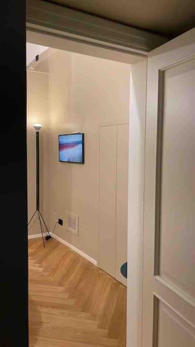 Meh Luxury Apartment City Centre Bari Esterno foto