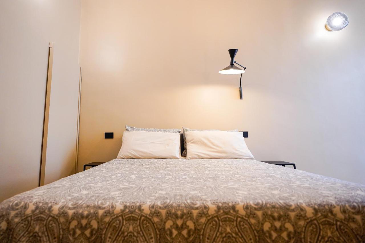 Meh Luxury Apartment City Centre Bari Esterno foto