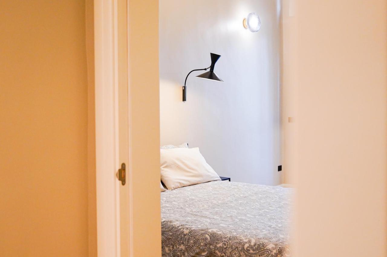 Meh Luxury Apartment City Centre Bari Esterno foto