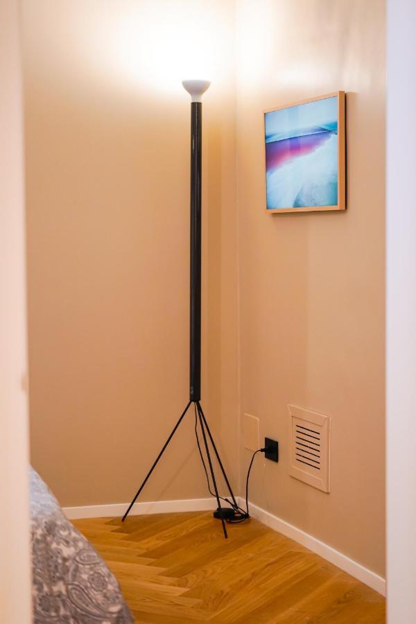 Meh Luxury Apartment City Centre Bari Esterno foto