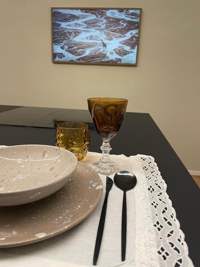 Meh Luxury Apartment City Centre Bari Esterno foto